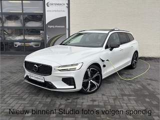 Volvo V60 2.0 T8 Plug-in hybrid AWD Ultimate Dark | Zwenkbare trekhaak | Panoramadak | Stoelmassage + verkoeling | Memory | Head-up |