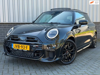Mini Cooper 1.5 C Classic M John Cooper Works |Pano|Automaat|HeadUp|Carplay|Dodehoek|