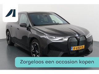 BMW iX xDrive50 High Executive 112 kWh Flagship elektrische SUV met vermogen van 385 kW