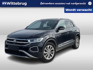 Volkswagen T-Roc 1.0 TSI 110pk Life / Virtual Cockpit Pro / Cruise Control Adaptief / Navigatie / App-Connect / Camera / 17"