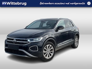 Volkswagen T-Roc 1.0 TSI 110pk Life / Virtual Cockpit Pro / Cruise Control Adaptief / Navigatie / App-Connect / Camera / 17"