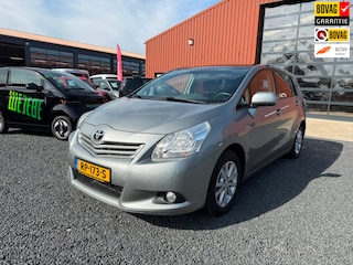 Toyota Corolla Verso 1.8 16V VVT-I Edition