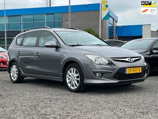 Hyundai i30 CW 1.6i i-Motion/NW APK/CRUISE/CLIMATE C