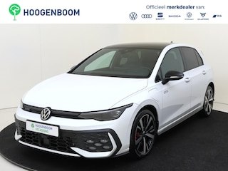 Volkswagen Golf 1.5 eHybrid GTE | SoH 100% | Panoramadak | Trekhaak | Lederen bekleding 'Vienna' | Achteruitrijcamera | Adaptieve demping | Black Style | Head-up display | Stoel- en stuurwielverwarming |