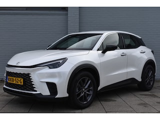 Lexus LBX Business Line 2WD Limited Automaat 136pk | Dodehoekdetectie | Stoelverwarming | Draadloze telefoonlader |