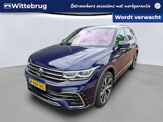Volkswagen Tiguan 1.5 TSI 150pk R-Line Business+ 7persoons DSG Automaat / Panoramadak / Camera / R-Line / Wegklapbare trekhaak / 20"LM  / Virtual Cockpit trans