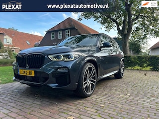 BMW X5 XDrive40i Executive Aut. | M-Pakket | SkyLounge | Arktikgrau | Tartufo Nappa | LaserLight | HUD | Soft-Close | Historie |