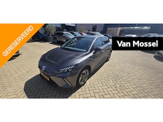 MG 4 Electric Luxury Long Range 64 kWh | Uniek interieur | 360 camera | stoel + stuur verwarming | Carplay