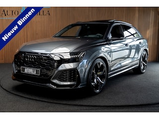 Audi Q8 4.0 TFSI B&O HUD Massage Keramisch Softclose ACC PDC Nachtzicht RS Seats Keyless 360 Camera Stoelventilatie Elektr. achterklep Memory seats Elektr. trekhaak Navi Niveauregeling Alcantara binnenhemel Stoelverwarming LM velgen