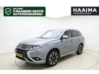 Mitsubishi Outlander 2.0 PHEV Automaat instyle | Navigatie | Lederen bekleding | Achteruitrijcamera | Elektrische achterklep | Stoel- en stuurverwarming | Verwarmd voorraam