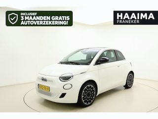 Fiat 500 La Prima 42 kWh | Glazen dak | Cruise control | Camera | Elektrisch verstelbare spiegels