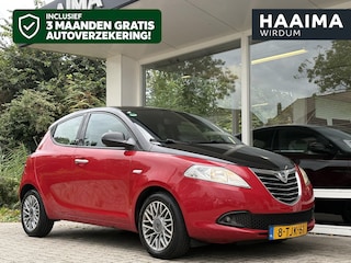 Lancia Ypsilon 0.9 TwinAir Silver Plus | Two Tone | Weinig kilometers | Airconditioning