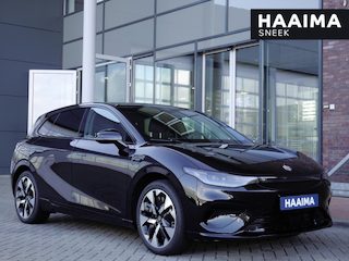 Leapmotor B05 ProMax Design 67.1 kWh | Panoramadak | Elektrisch verstelbare stoelen | Stuurwiel verwarming | Apple carplay/Android auto | Sfeerverlichting | Regensensor | Privacyglas | 19 inch lichtmetalen velgen