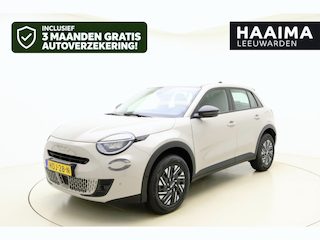 Fiat 600 1.2 Hybrid Urban 136 PK | Navigatie | Keyless | Climate control | Lichtmetalen velgen | Parkeersensoren | Camera