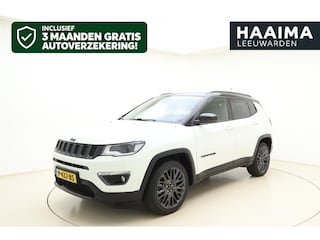 Jeep Compass 4xe 240 Plug-in Hybrid Electric S | Navigatie | Lederen bekleding | Panoramisch schuifdak | Keyless | Stoelverwarming | Zwart dak
