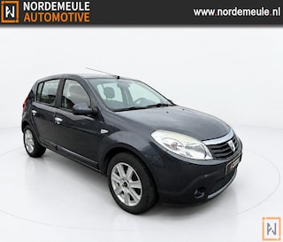 Dacia Sandero 1.6 LAUREATE, Radio, Trekhaak, Cruise