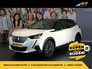 Peugeot 2008 EV GT Pack 50 kWh - SOH 91,3% - Dealer onderhouden! - Elektrisch panoramadak - Stoelverwarming - Navi