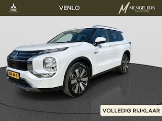 Mitsubishi Outlander 2.4 PHEV First Edition | Rijklaar | All Season Banden | Navigatie | 360 Camera | Climate Control