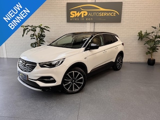 Opel Grandland X 1.2 Turbo Innovation | Pano | Navi | Camera | Trekhaak | Keyless | Dodehoek | 19 inch velgen