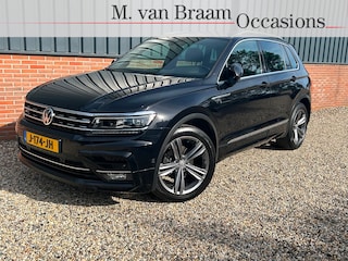 Volkswagen Tiguan 1.5 TSI R-Line Paroramdak/Trekhaak/Camera