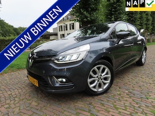 Renault Clio 1.2 TCe Intens Leer/Stof Sportstoelen Ecc Cruisecontrol Navigatie Achteruitrijcamera Keyless Entry Bleutooth Pdc Led 5 Drs Lm Velgen***Goed Onderhouden***