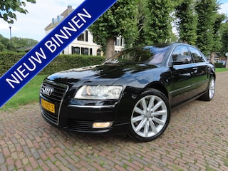 Audi A8 4.2 FSI quattro Pro Line+ Leer/Alcantara Schuifkanteldak Ecc Cruisecontrol Xenon Navigatie Bose Pdc 19 Inch Lm Velgen ***Apk t/m 10-9-2027***Youngtimer***Nette Auto***Goed Onderhouden***