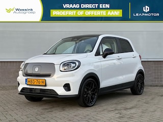 Leapmotor T03 EV 37,3 kWh 95 pk Design | Bruut Edition | Leerpakket | Privacy Glass | Panoramadak | Achteruitrijcamera | 16 inch Full Black velgen