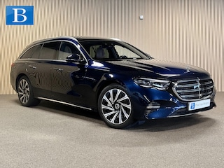 Mercedes-Benz Estate 300e Exclusive-HYPERSCREEN-PANORAMA-LUCHTVERING-MEMORY-SOUND-ZEER COMPLEET