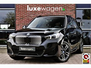 BMW iX1 xDrive30 M-Sport Pano ACC Trekh E-zetels HUD H/K Massage
