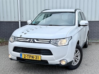 Mitsubishi Outlander 2.0 Intense Automaat Airco Cruise PDC NAP