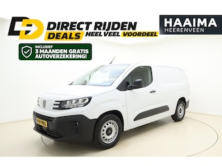 Peugeot Partner 136 L2 50 kWh DEMO | Camera | 3zitplaatsen | betimmering