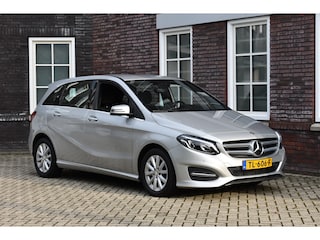 Mercedes-Benz B-klasse 180 Comfortstoelen /Climate Control/ Trekhaak Wij zijn op afspraak geopend! Graag bellen voor uw komst.