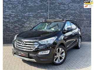 Hyundai Santa Fe 2.4i GDI 4WD i-Catcher 7p Aut|Panorama|Full Option|2000kg,Trekhaak|Camera