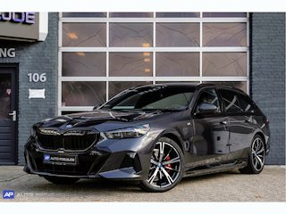 BMW 5-serie Touring 530e M Sport Edition M Sport, Leder, Acc, Carbon, Harman -Cardon, Trekhaak, LM20,