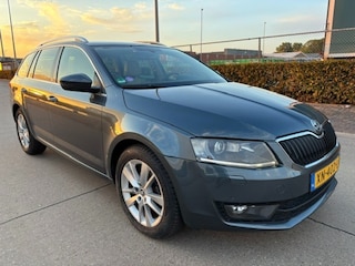 Skoda Octavia 1.4 TSI GRT ELEG BNS