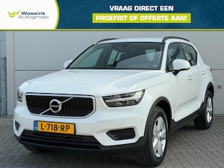 Volvo XC40 T2 129pk Momentum Core Automaat | Climate control | Navigatie | Lm-velgen | Apple / Android | Cruise control