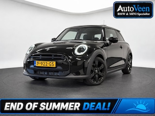 Mini Cooper 3-Deurs 1.5 Camden Edition (PANO, NAVI, CARPLAY, LED, LEDER)