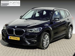 BMW X1 sDrive20i High Executive M-PAKKET | CARPLAY | CAMERA | LED