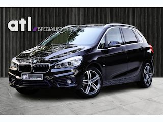 BMW 2-serie Tourer 218i Sport Sportline | Navi | LED | Clima | Afn trekhaak | PDC | Stoelverwarming | Stoelverwarming | Etc.