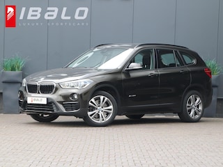 BMW X1 sDrive20i SportLine | Trekhaak | NL-auto |