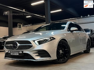 Mercedes-Benz A-klasse 200 Launch Edition AMG Line Pano/Sfeerverlichting/CarPlay/Camera