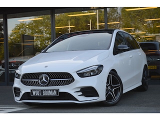 Mercedes-Benz B-klasse 180 AMG-Line Led Panorama Widescreen Camera CarPlay Augmented Pdc