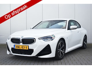 BMW 2-serie Coupé 220i M-Sportpakket Navi/Camera/Carplay Stoelverwarming