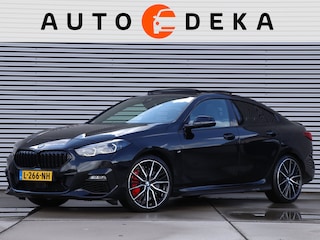 BMW 220i xDrive M-Sport Automaat *Panodak*Schaalstoelen*