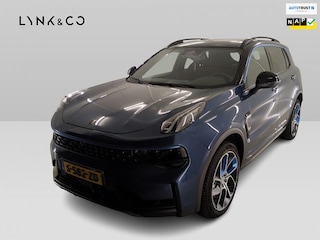 Lynk & Co 01 1.5 360 cam, Ecc, Navi, Panodak, Apple Car, Pdc,lmv