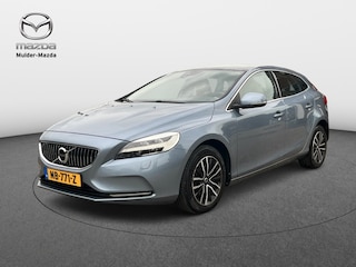 Volvo V40 2.0 T2 Inscription | Pano | Trekhaak | Leder | Stoelverwerming