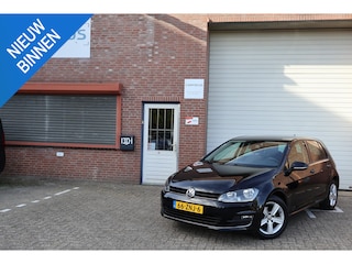 Volkswagen Golf 1.2 TSI Highline 1e eigenaar NAP Cruise 03-27 APK Airco