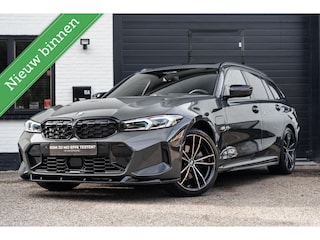 BMW 3-serie Touring 330e xDrive 360 Pano H&K HUD Carbon M340