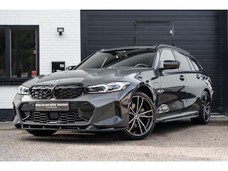 BMW 3-serie Touring 330e xDrive 360 Pano H&K HUD Carbon M340