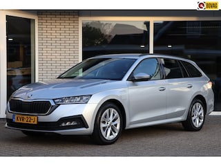 Skoda Octavia Combi 1.4 TSI iV PHEV Business SOH-90% Trekhaak Carplay Stoel/Stuurverwarming